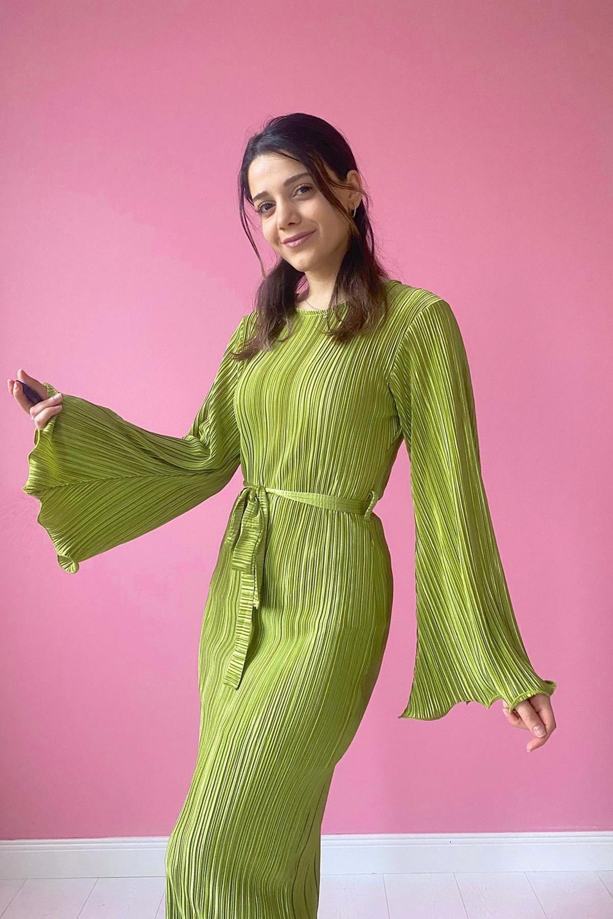 Spanish Sleeve Pleated Dress