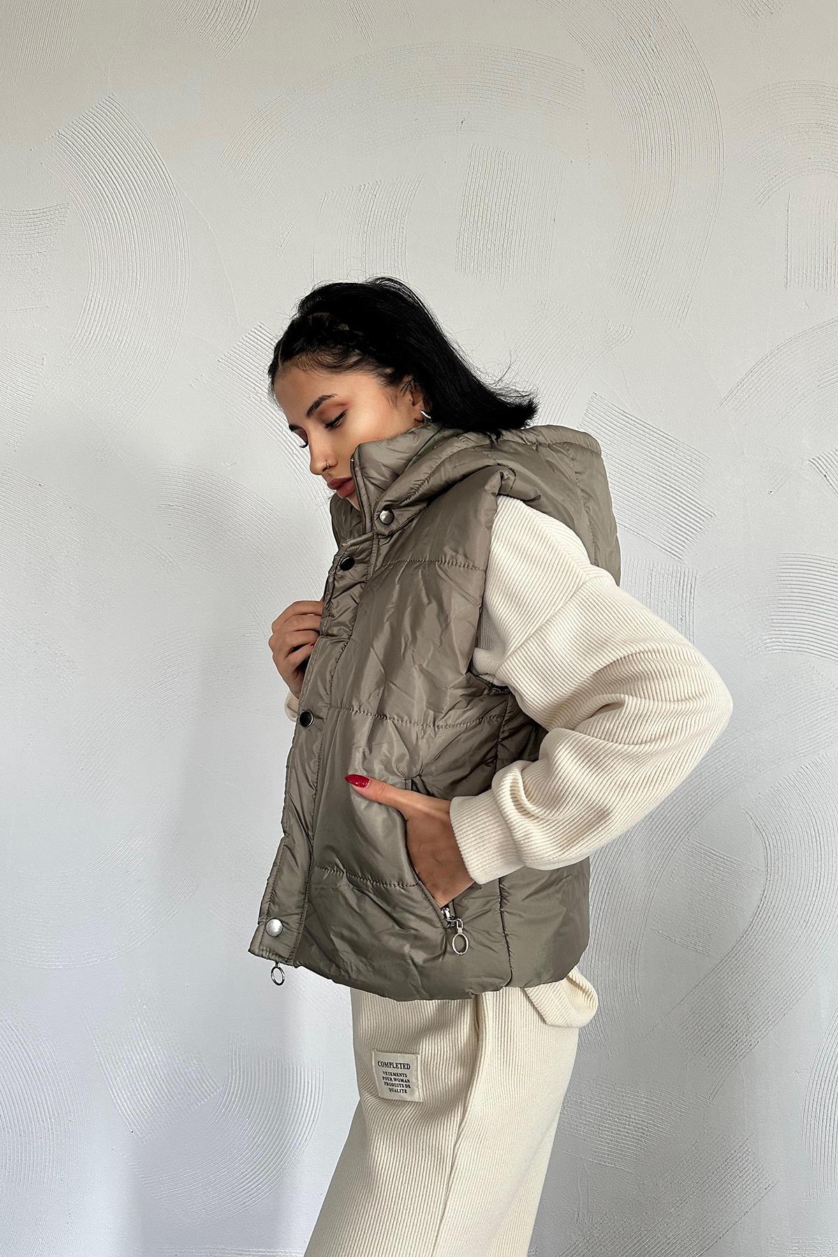 Hooded Puffer Vest