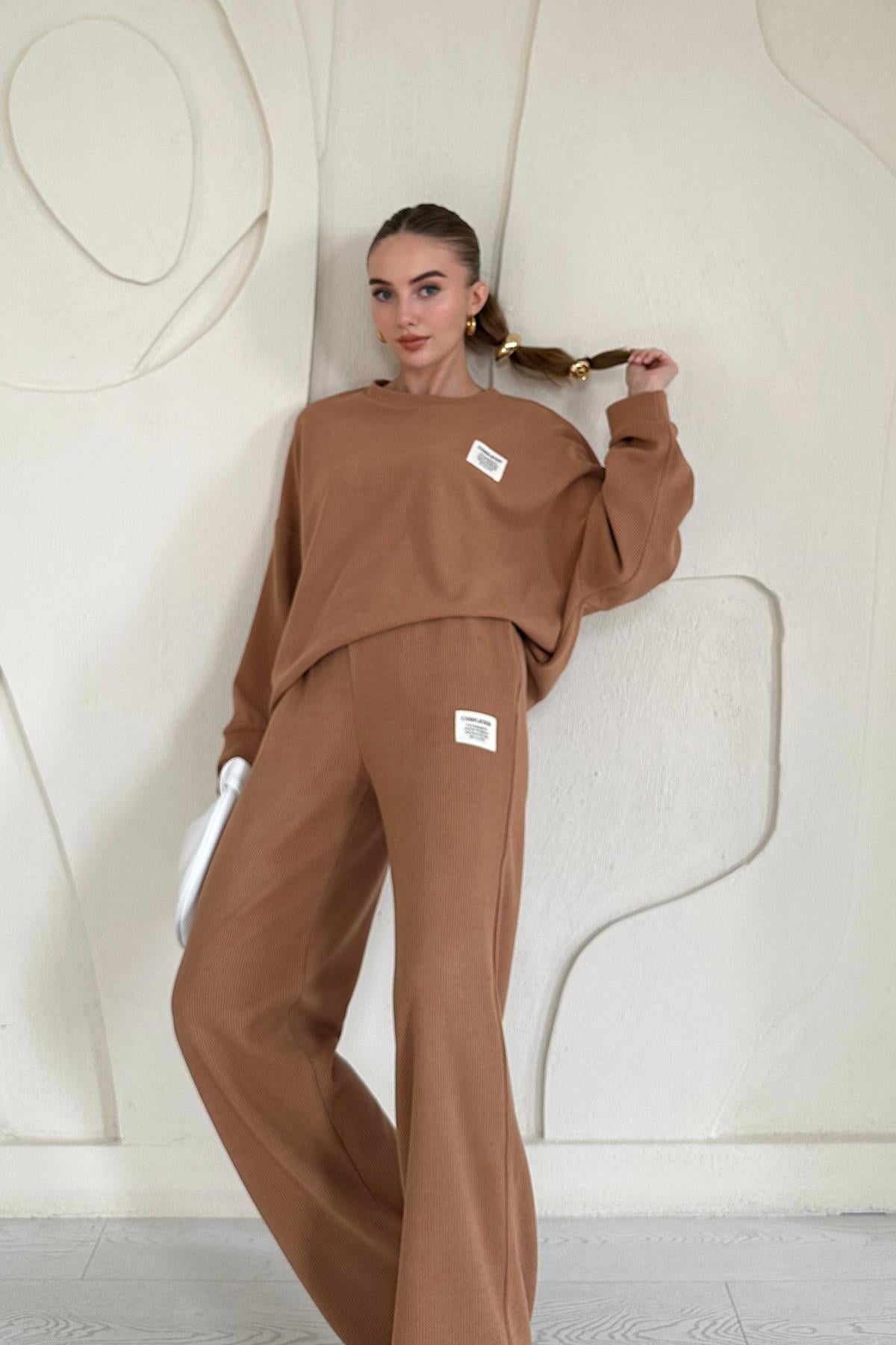 Camel Klasik Fitilli Kazak ve Pantolon Takım