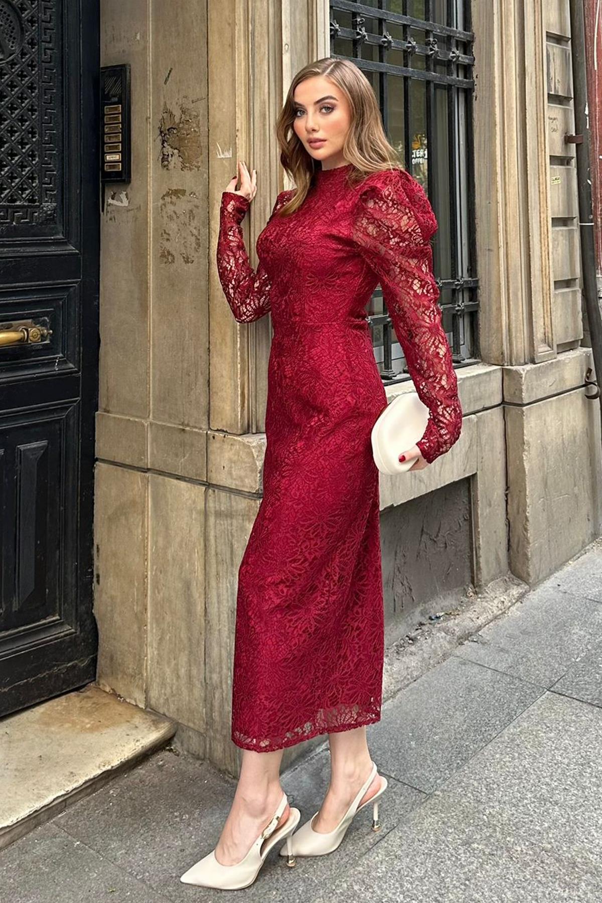 Bordo Kol Detaylı Yarım Boğazlı Dantel Elbise