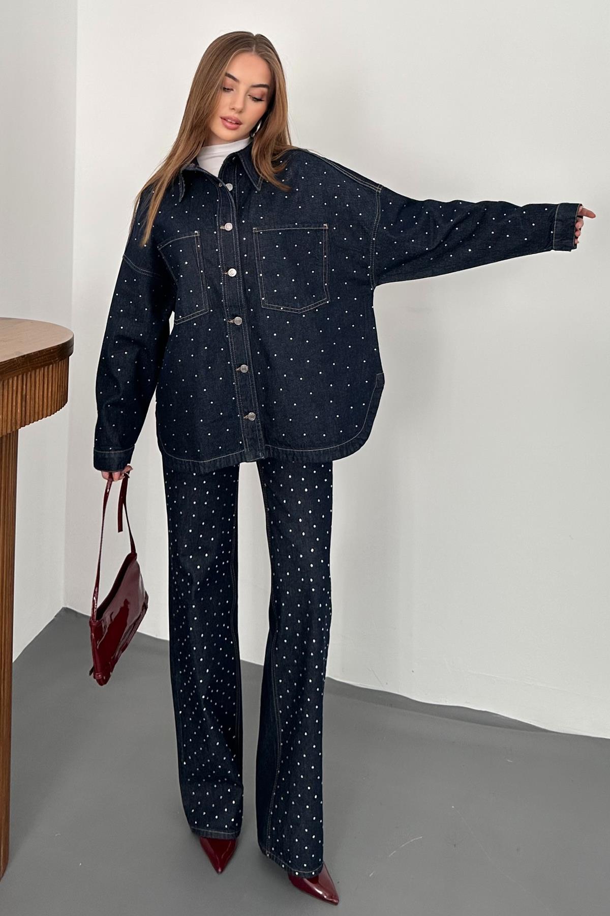 Lacivert Taş Detaylı Kot Takım