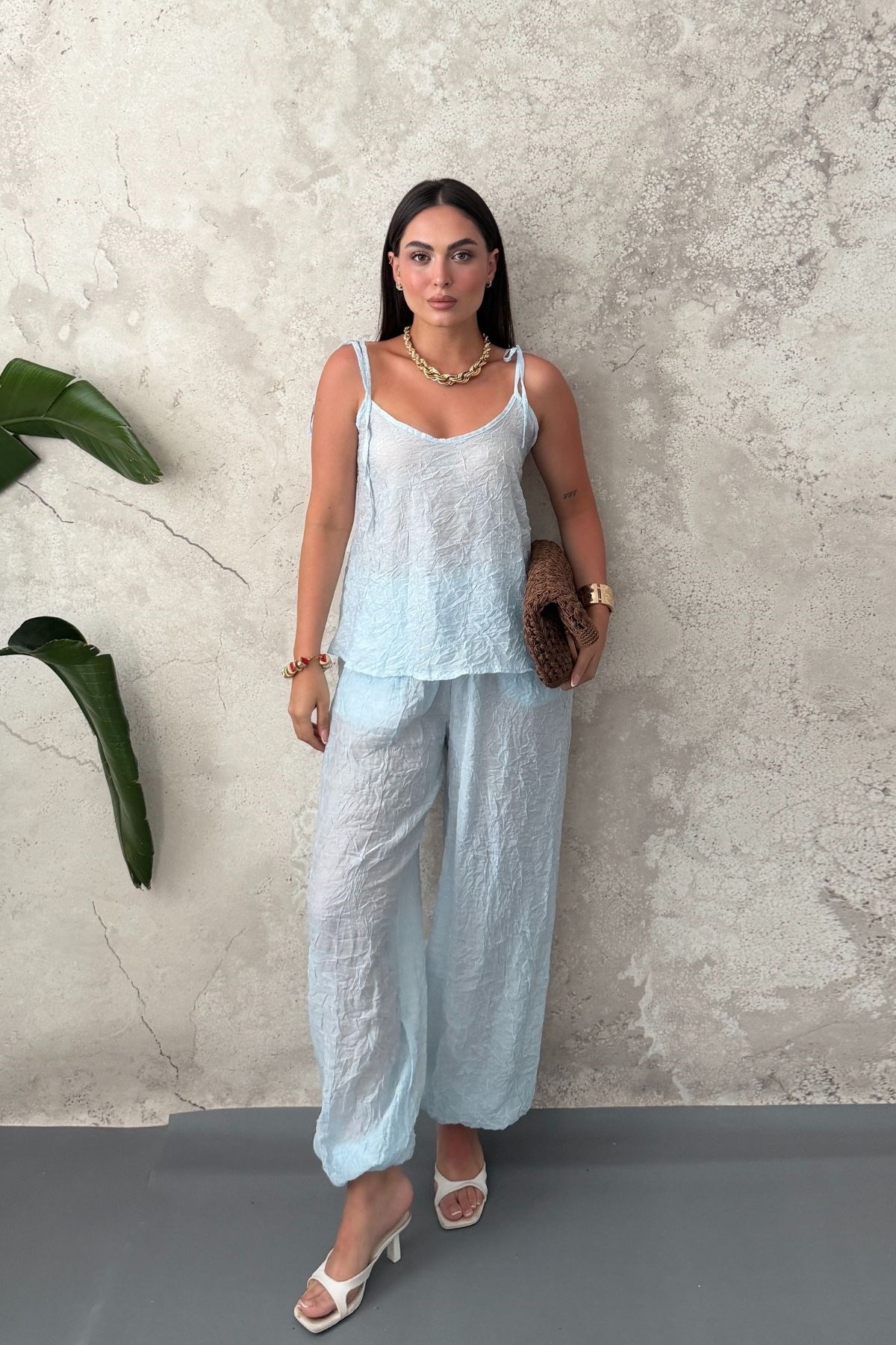 Mavi Boyundan Bağlamalı Bluz Pantolon Takım