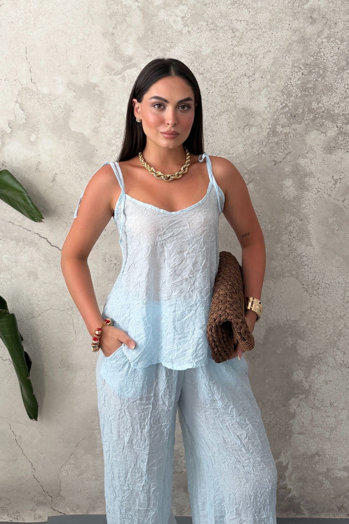 Mavi Boyundan Bağlamalı Bluz Pantolon Takım