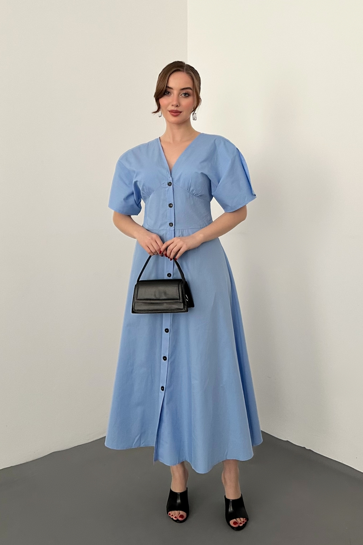 Mavi Düğmeli Midi Boy Poplin Elbise