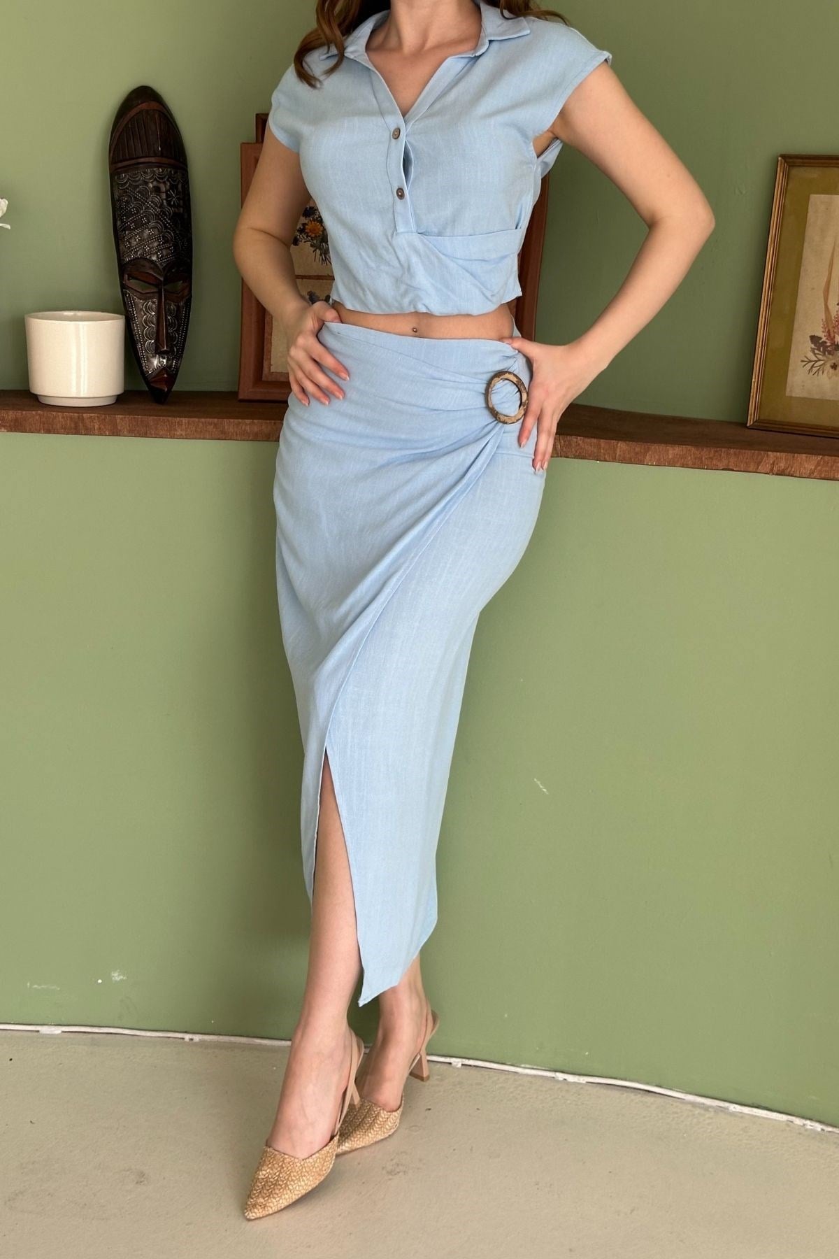 Mavi Keten Crop Bluz ve Yırtmaçlı Etek Takım