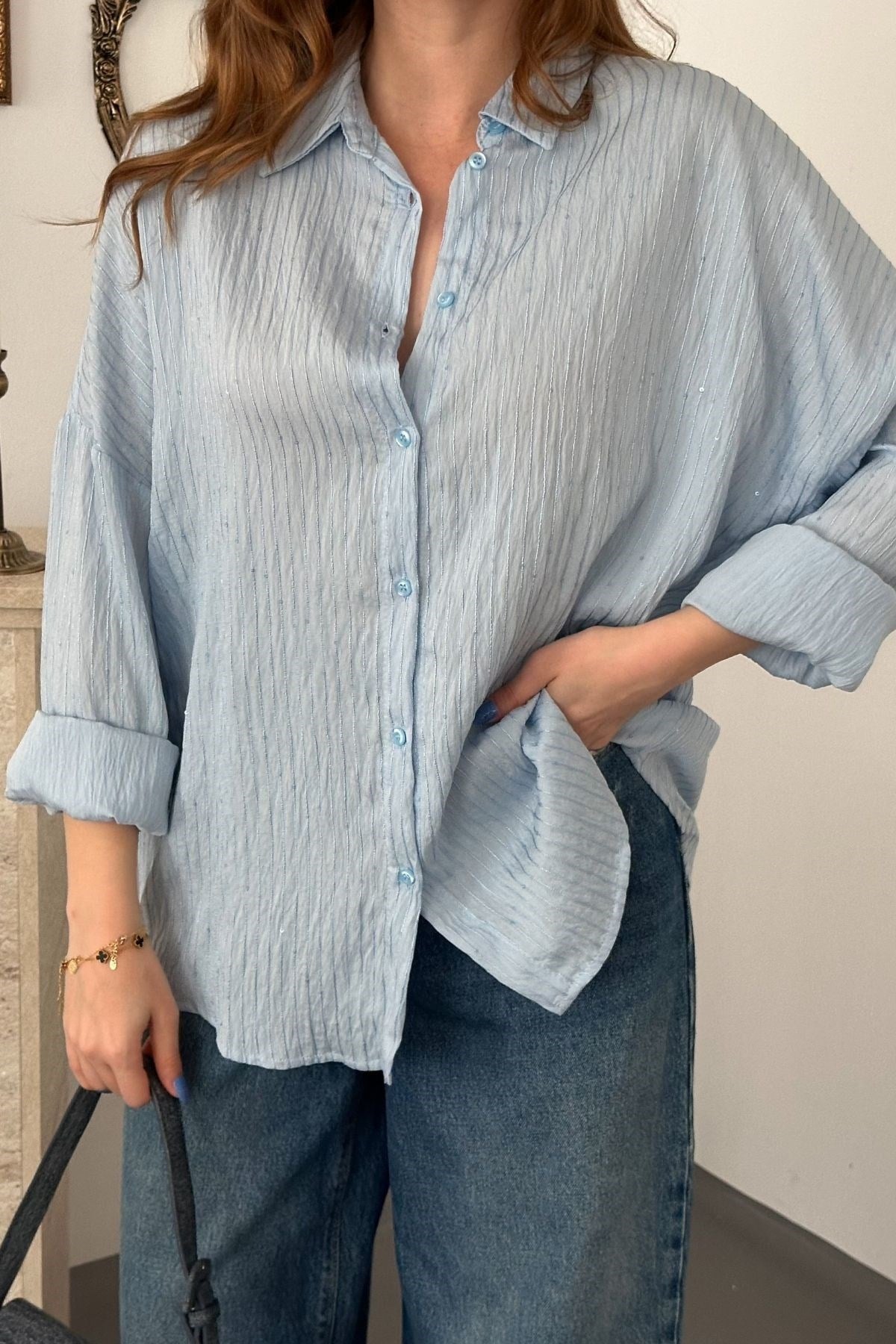 Mavi Nakışlı Oversize Gömlek