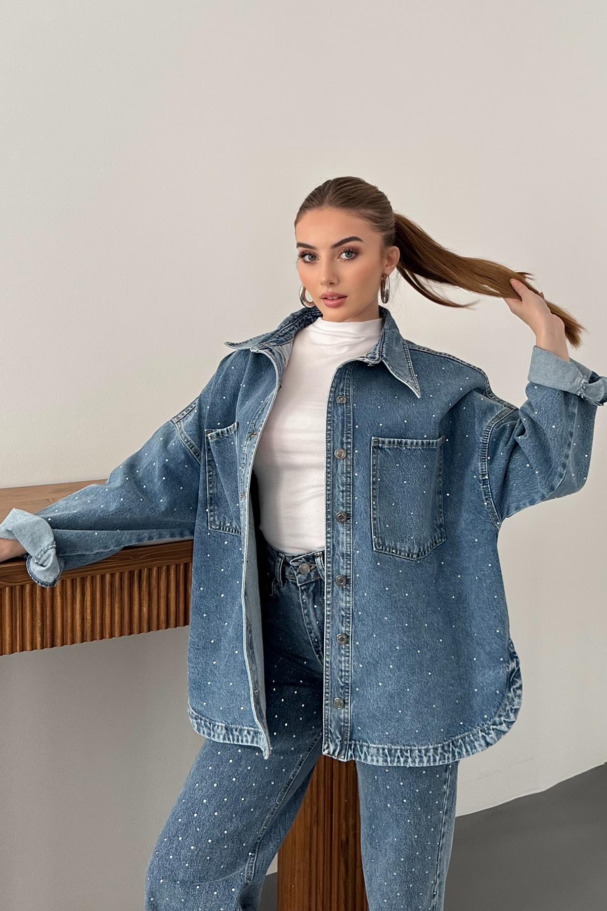 Mavi Taş Detaylı Kot Takım