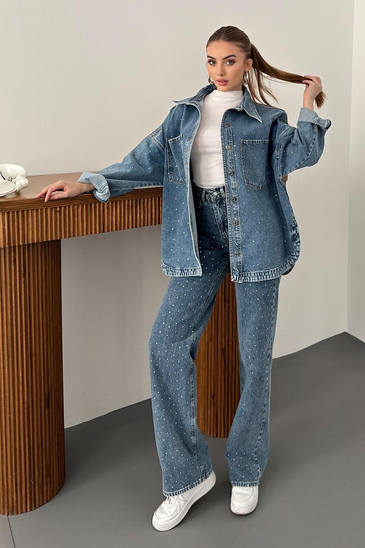 Mavi Taş Detaylı Kot Takım