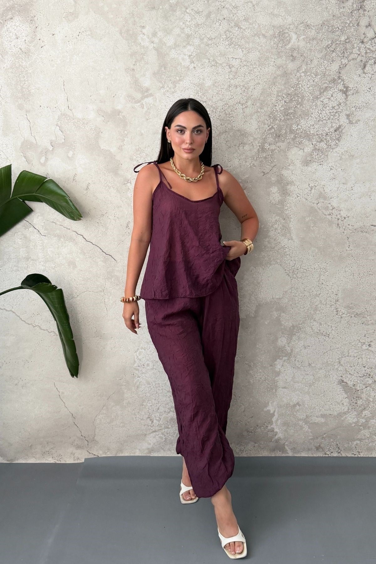 Mürdüm Boyundan Bağlamalı Bluz Pantolon Takım