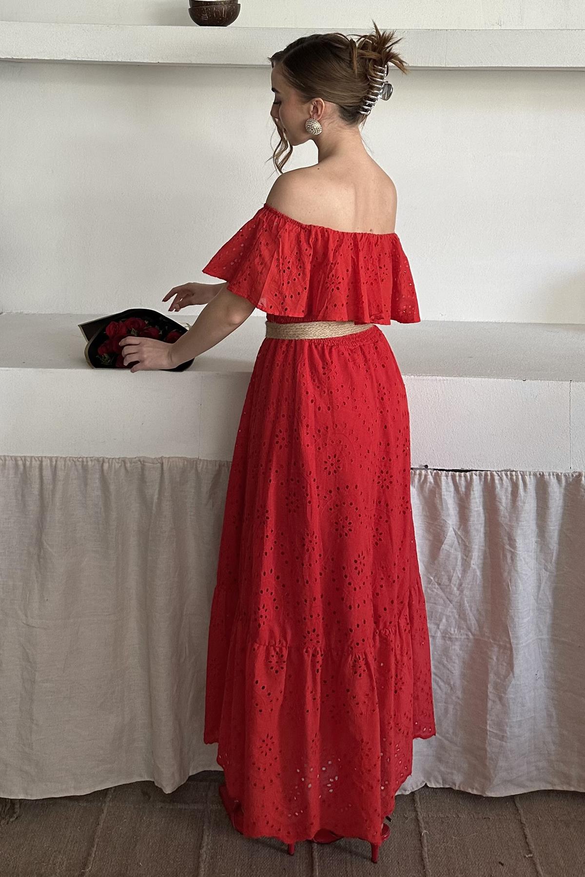 Shoulder Elastic Embroidered Dress