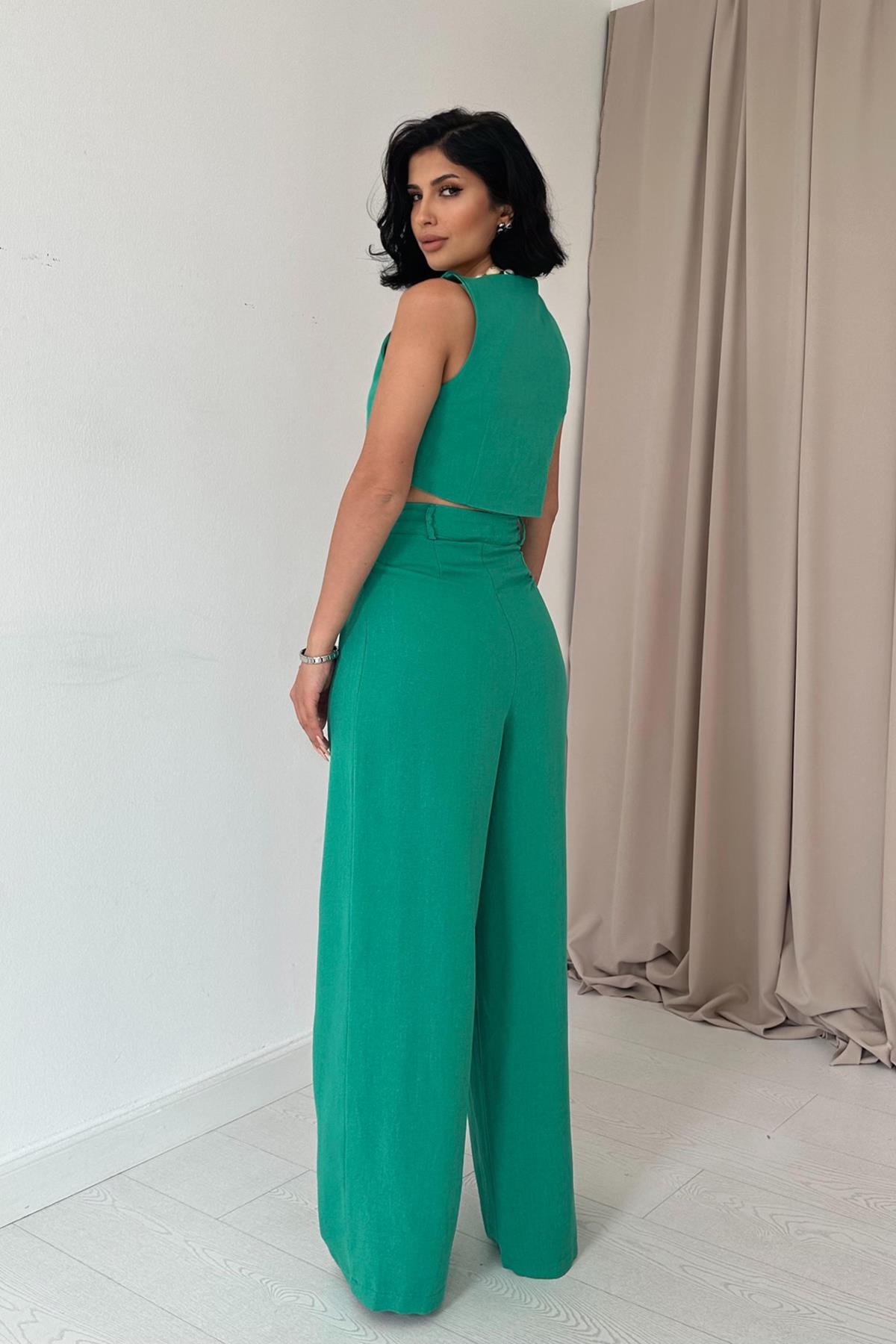 Yeşil Önü Düğmeli Yelek ve Pantolon Takım