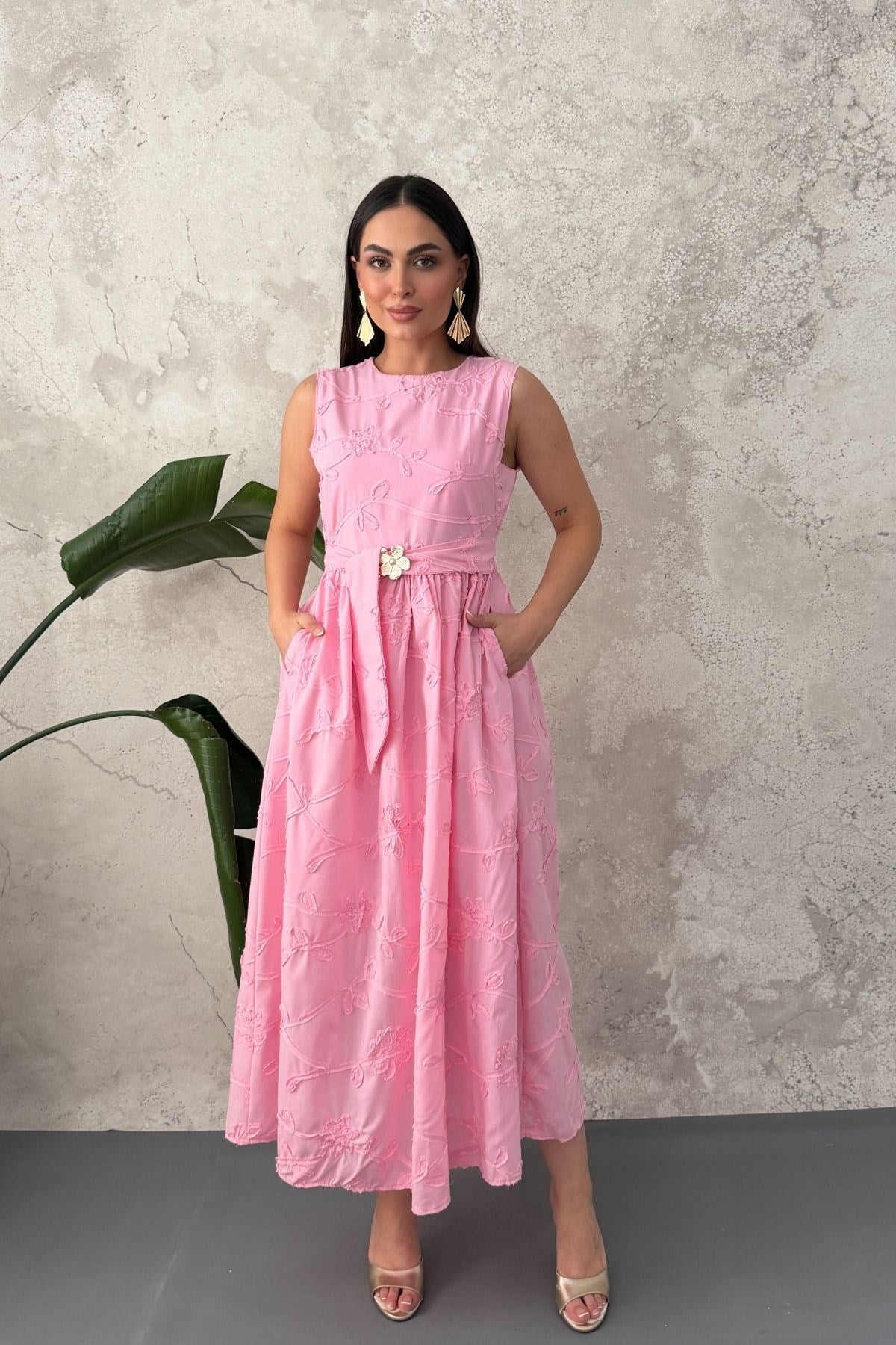 Pembe Beli Büzgülü Kuşaklı Elbise