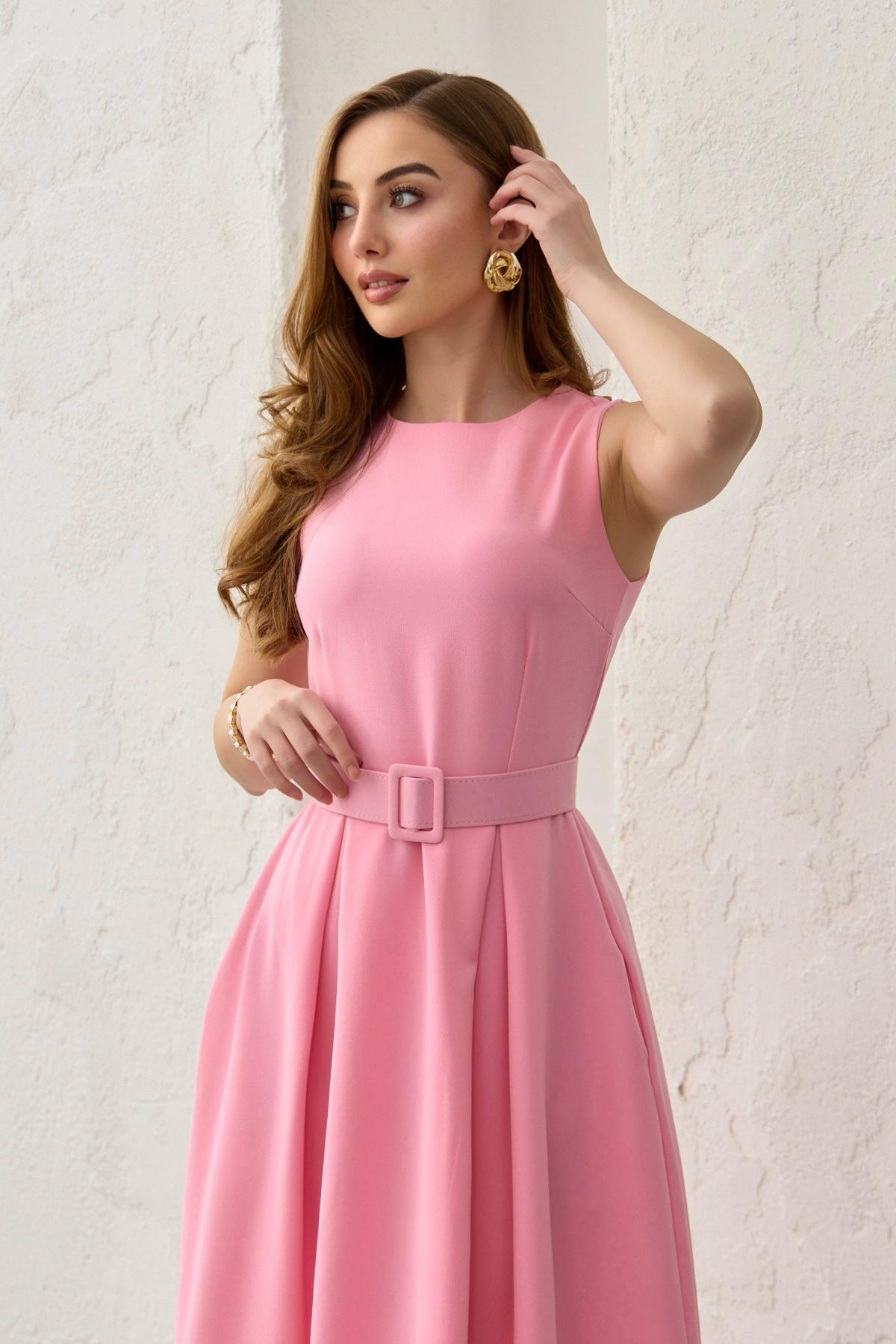 Pembe Halter Yaka Kloş Elbise