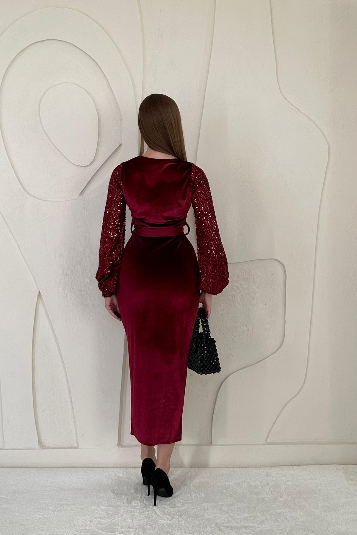 Bordo Pul Payetli Yırtmaç Detaylı Kadife Elbise