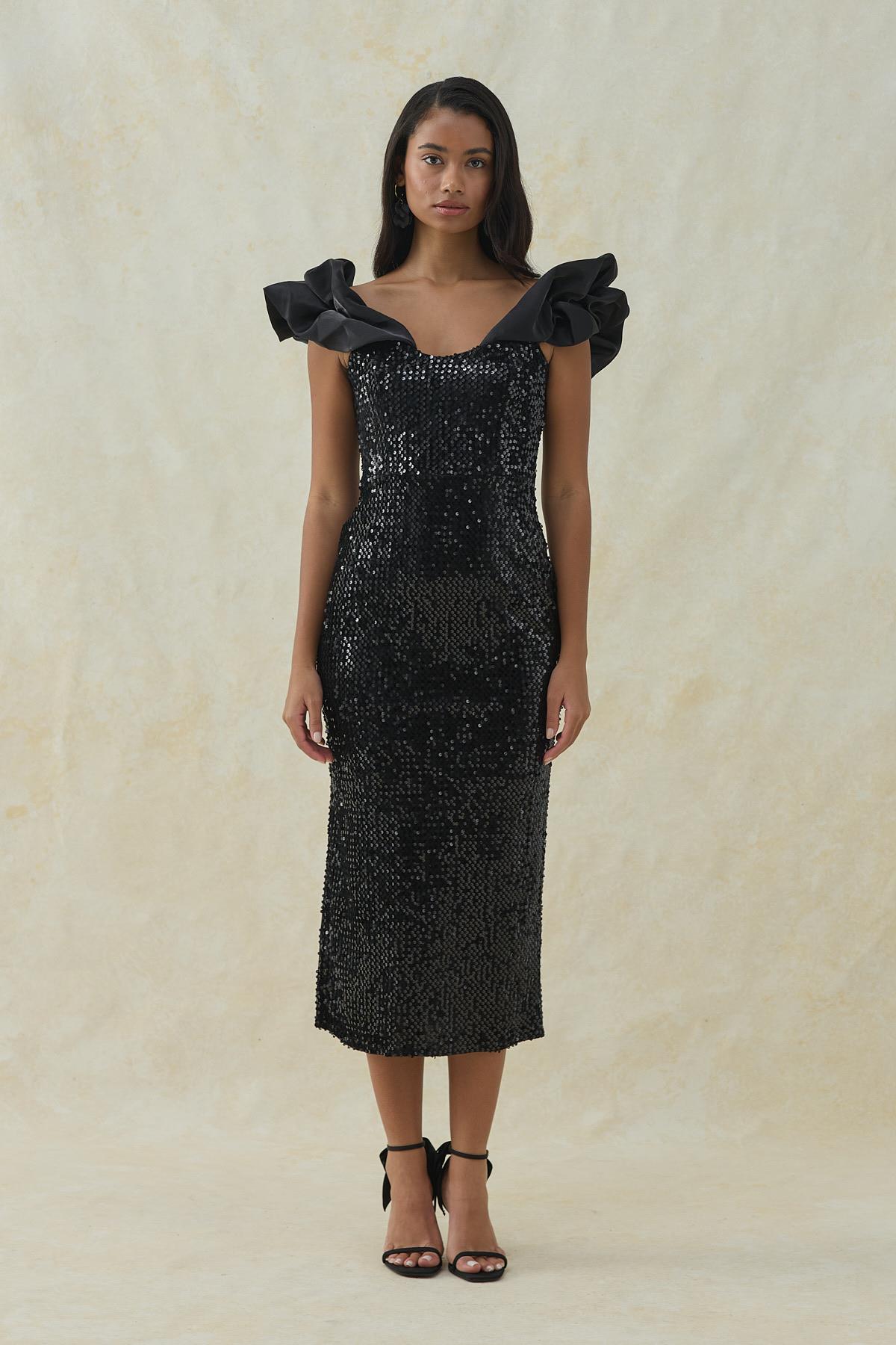 Siyah Pulpayetli Kolsuz Elbise