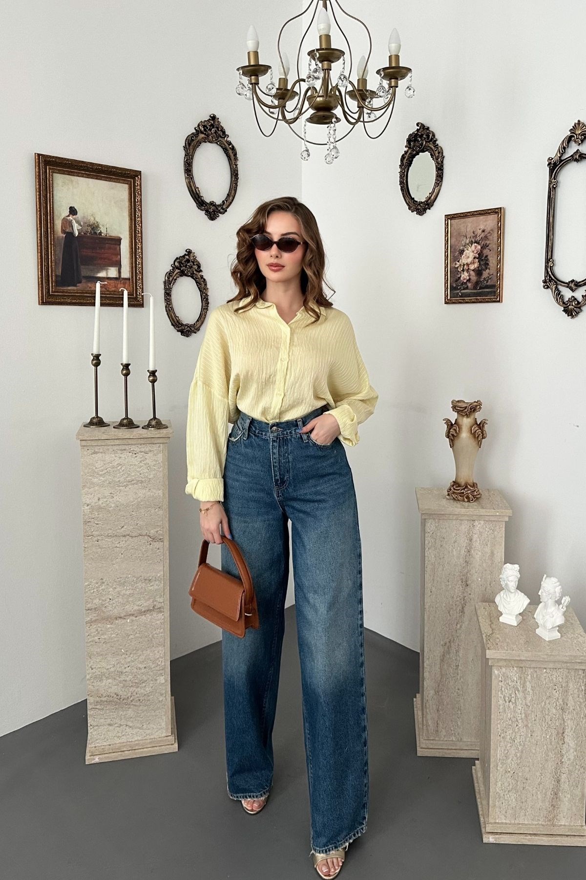Sarı Nakışlı Oversize Gömlek