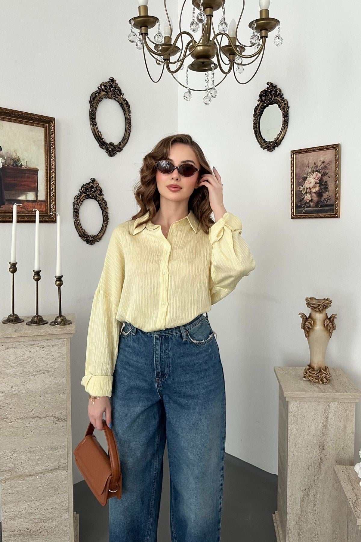 Sarı Nakışlı Oversize Gömlek
