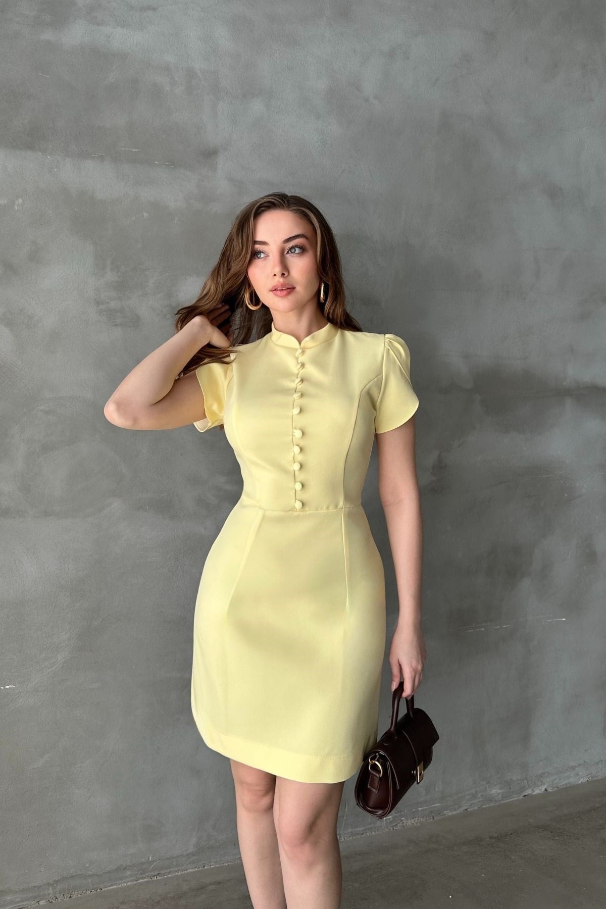Sarı Önü Düğmeli Elbise