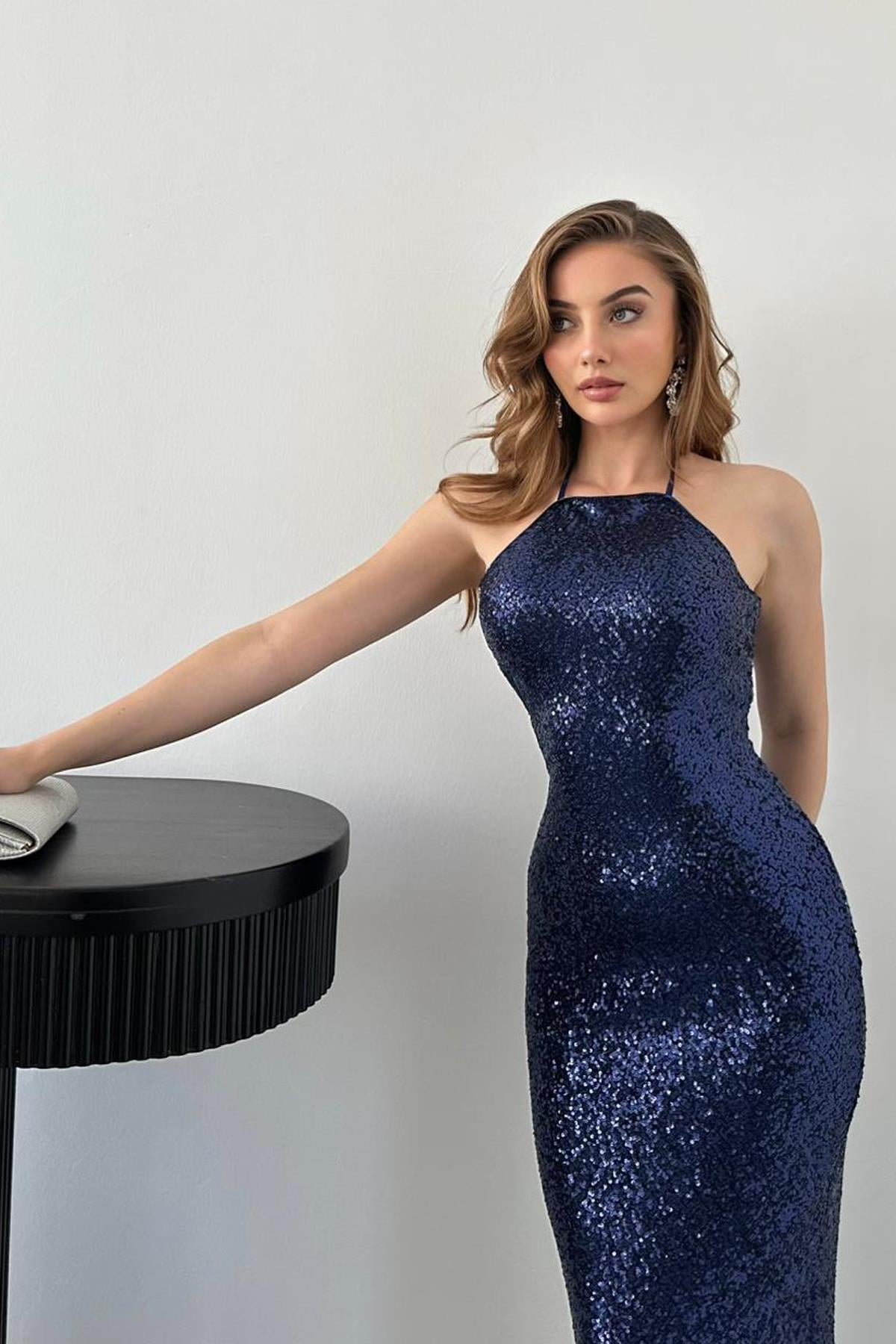 Lacivert Sırt Dekolteli Pul Payet Elbise