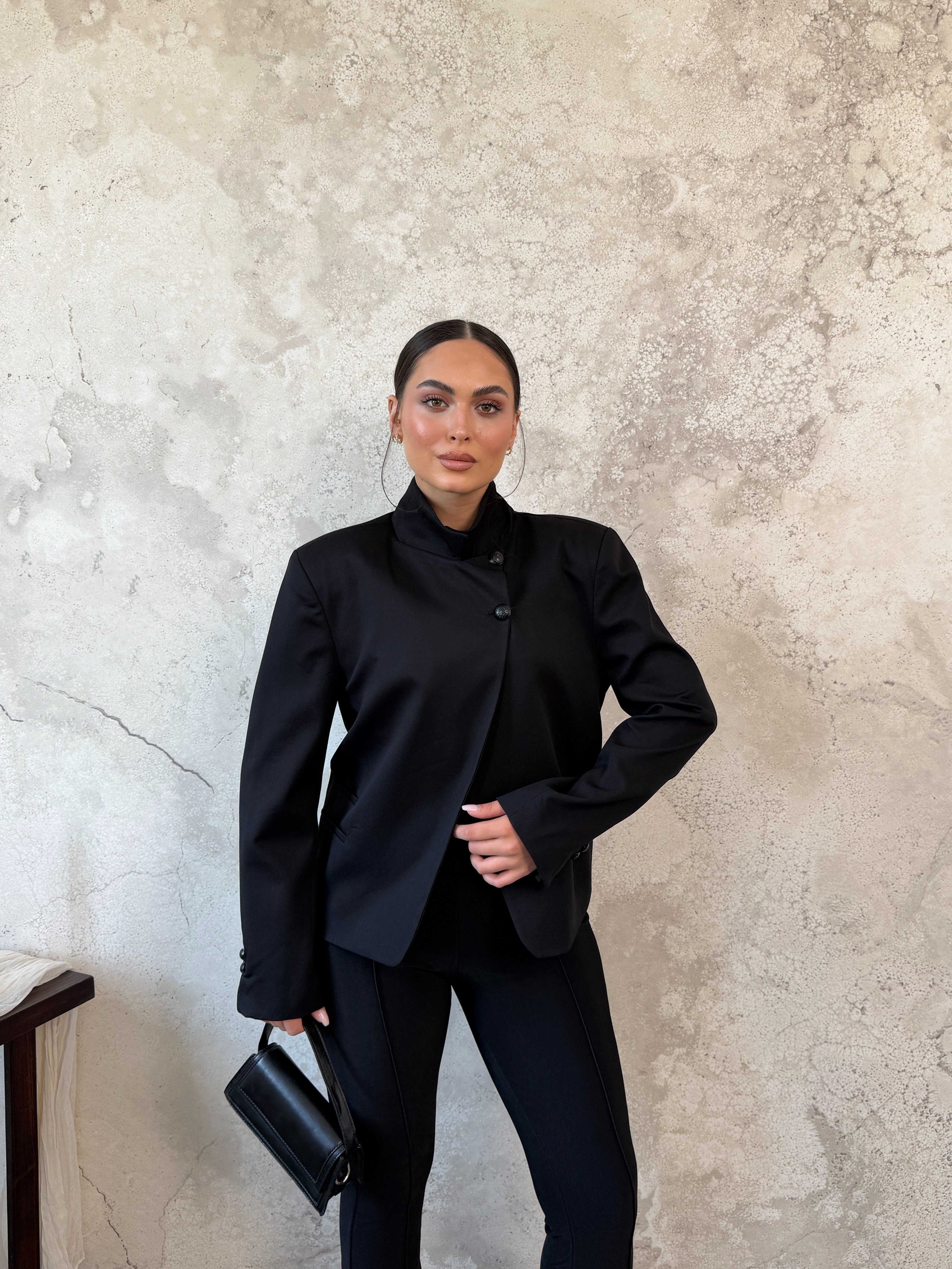 Siyah Çift Düğmeli Ceket