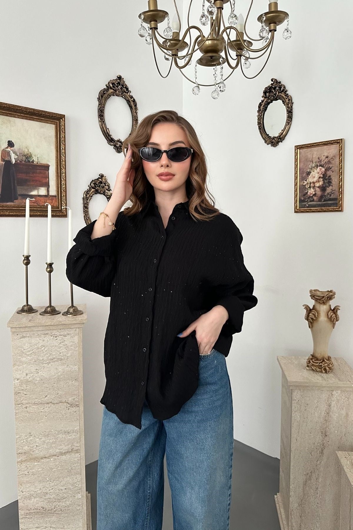 Siyah Nakışlı Oversize Gömlek