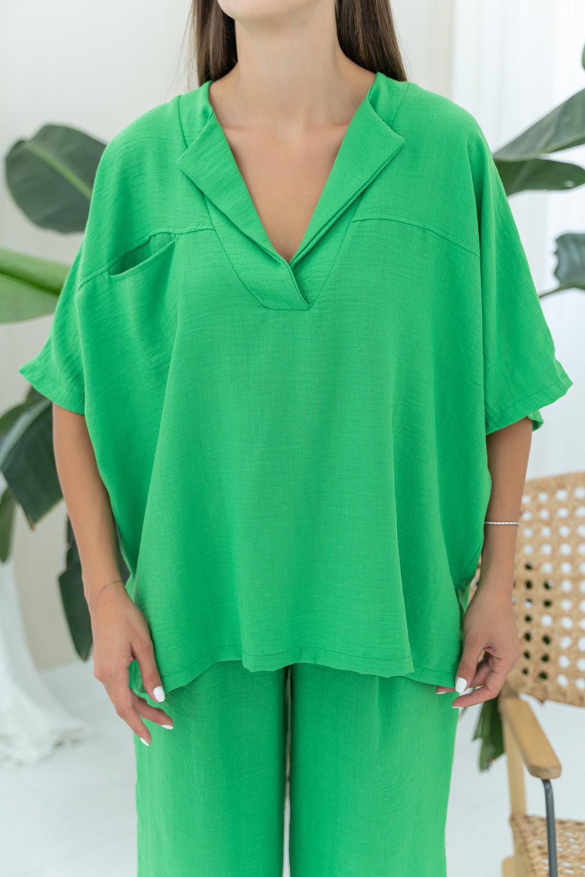 Yeşil V Yaka Takım