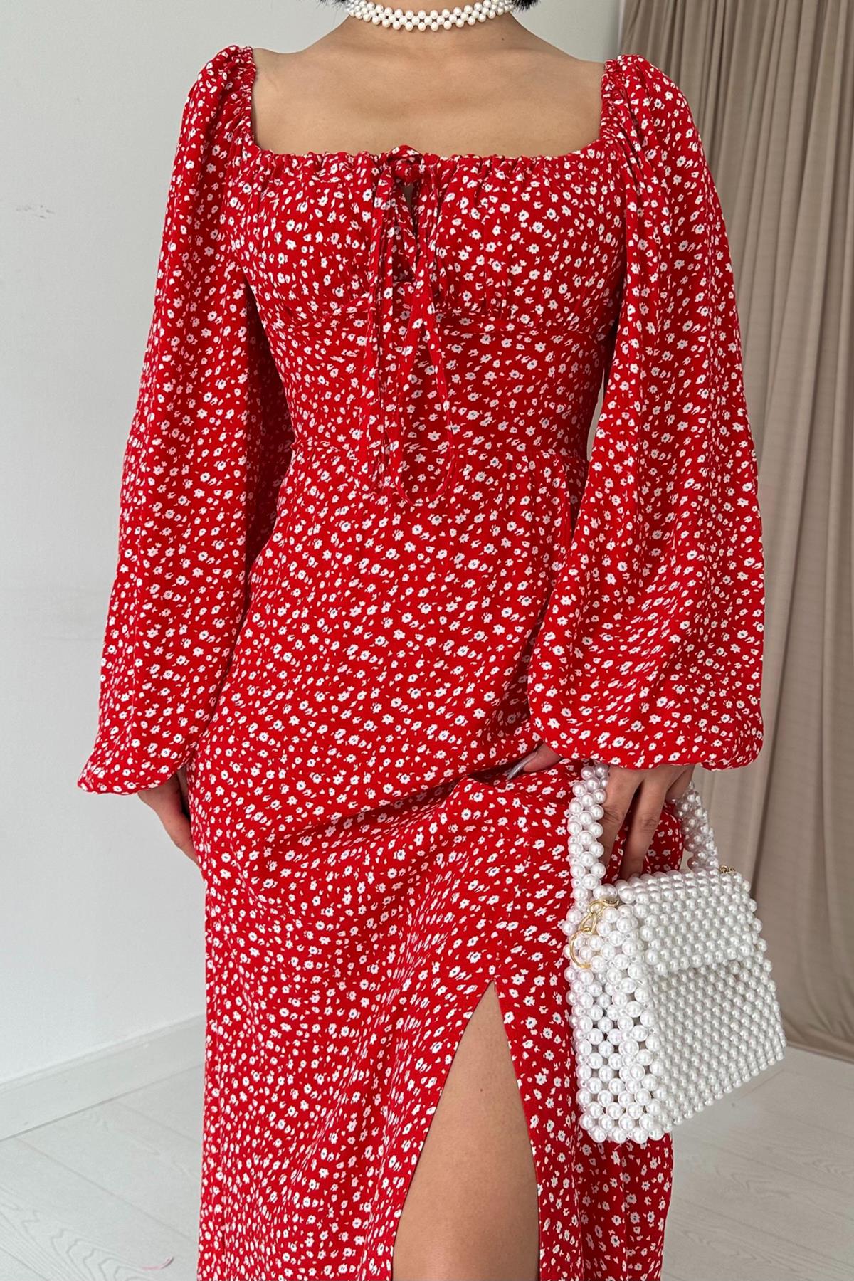 Kırmızı Yırtmaçlı Viskon Elbise