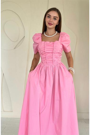 Pembe Arkası Gipe Detaylı Elbise