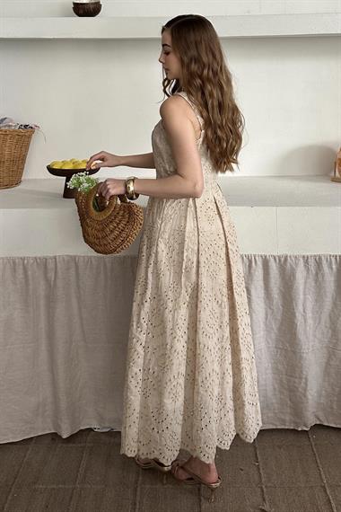 Bej Askılı Aparatlı Brode Elbise