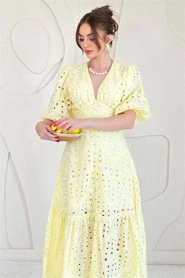 Sarı Balon Kol Detaylı Dekolteli Brode Elbise