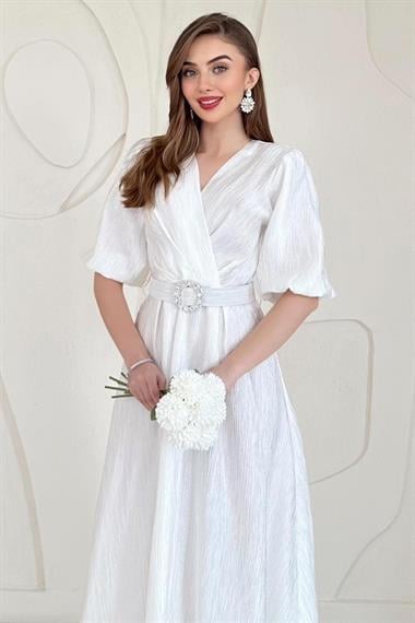 Beyaz Balon Kol Detaylı Kemerli Kruvaze Elbise