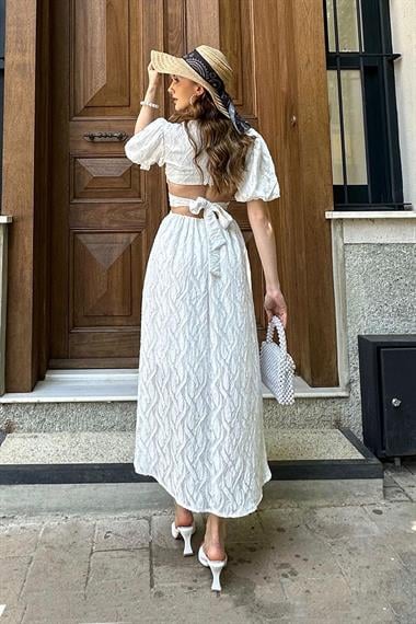 Beyaz Balon Kol Kuşaklı Elbise