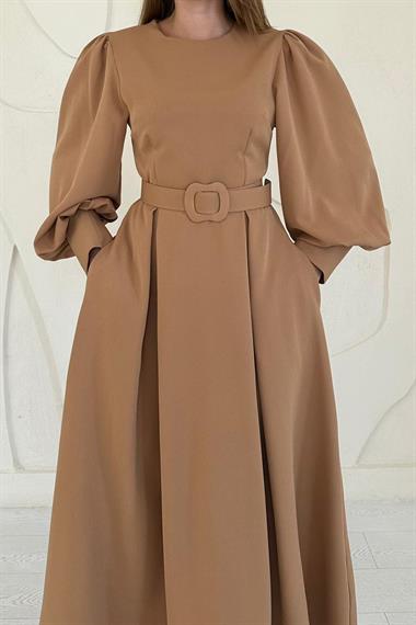 Camel Balon Kollu Kemerli Elbise