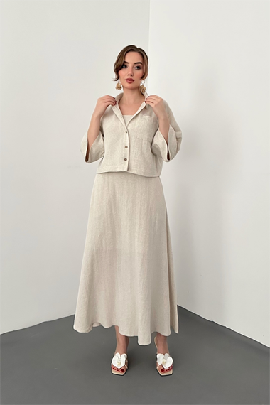 Bej Askılı Elbise Ve Gömlek