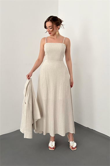 Bej Askılı Elbise Ve Gömlek