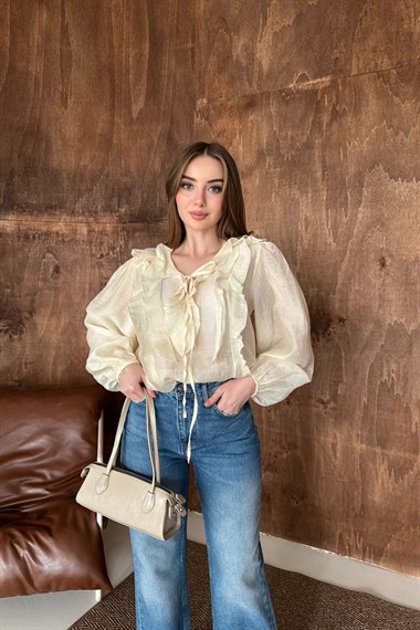 Bej Fırfırlı Bluz