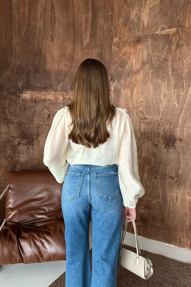 Bej Fırfırlı Bluz