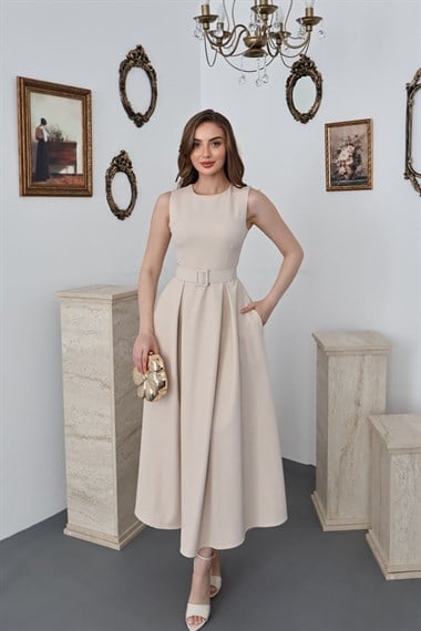 Bej Halter Yaka Kloş Elbise