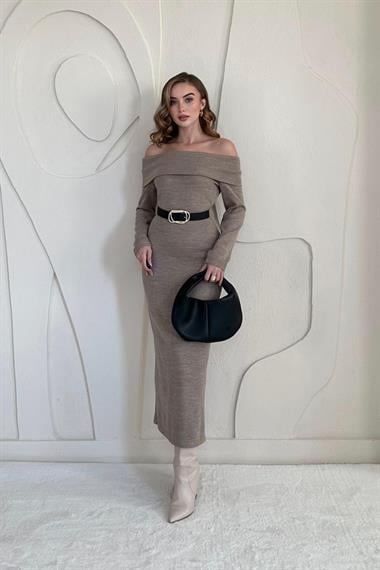 KEMERLİ TRİKO ELBİSE