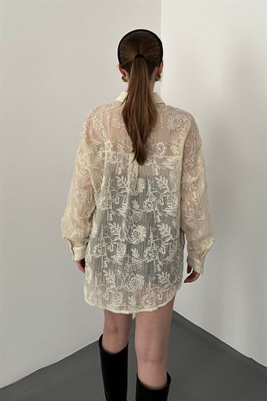 Bej Nakış İşlemeli Oversize Gömlek