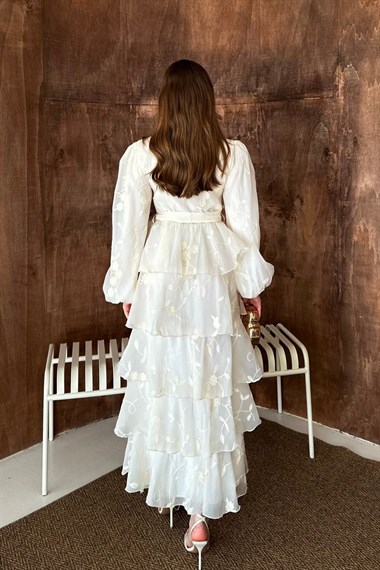 Bej Volanlı Kat Kat Elbise