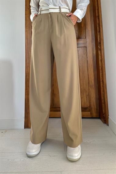 Bel Detaylı Pantolon