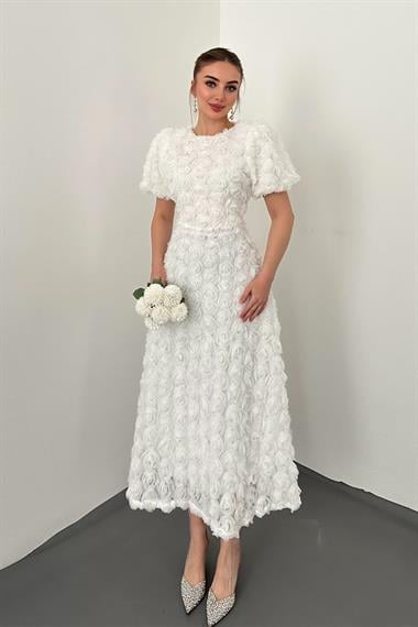 Beyaz Güllü Elbise