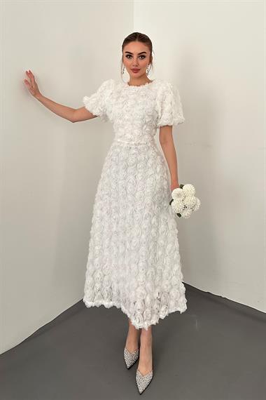 Beyaz Güllü Elbise