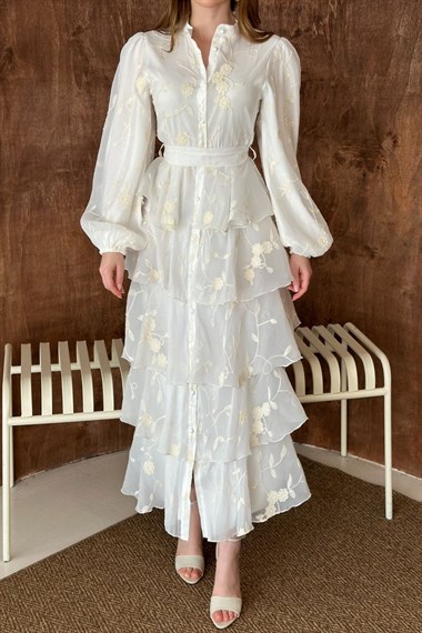 Beyaz Volanlı Kat Kat Elbise