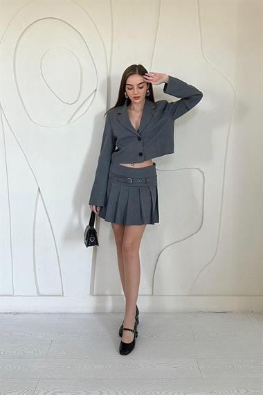 Gri Bomber Ceket ve Pileli Etek Takım