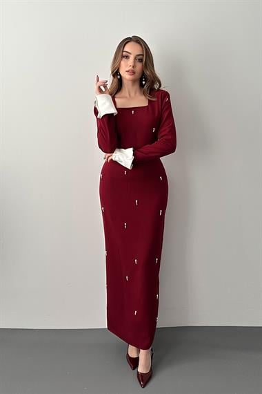Bordo Beyaz Manşet Detaylı İncili Elbise