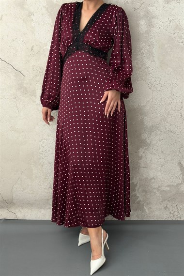 Bordo Puantiyeli Dantel Yaka Detaylı Saten Elbise