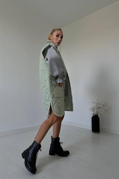 Çağla Cepli Kapitone Uzun Yelek