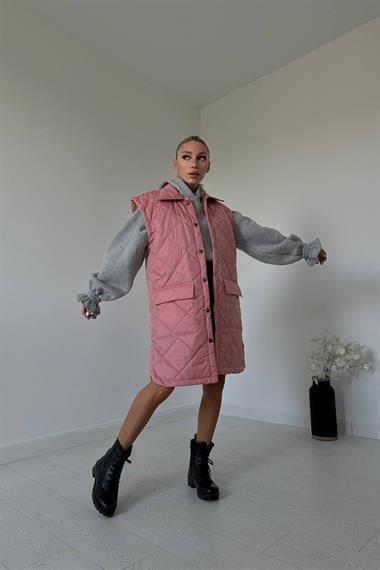 Pembe Cepli Kapitone Uzun Yelek